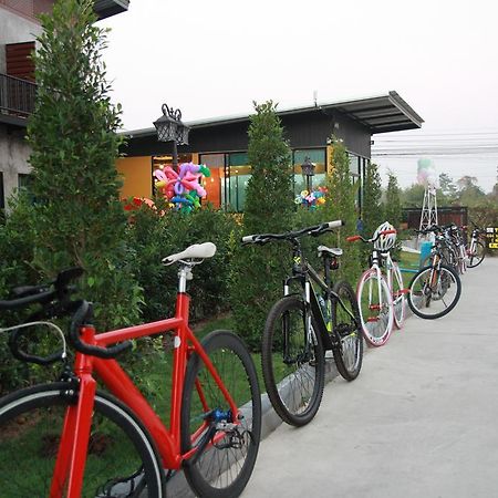 The Bike Loft Family Hostel HHQ Esterno foto